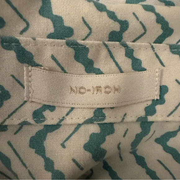 Chico’s green and white no iron blouse chevron print work career office Medium - Picture 9 of 11